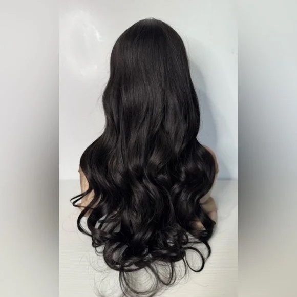 Black long Wig 28 In - Realistic Look Boutique - Picture 6 of 8